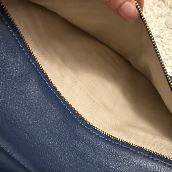 Like New Tory Burch Reva Bonnie Clutch Navy Blue - Picture 8 of 11